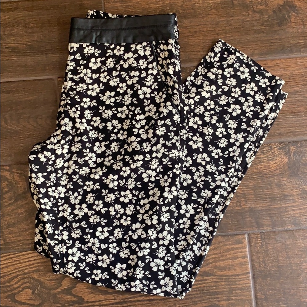 Black and white Jessica Simpson jogger pants